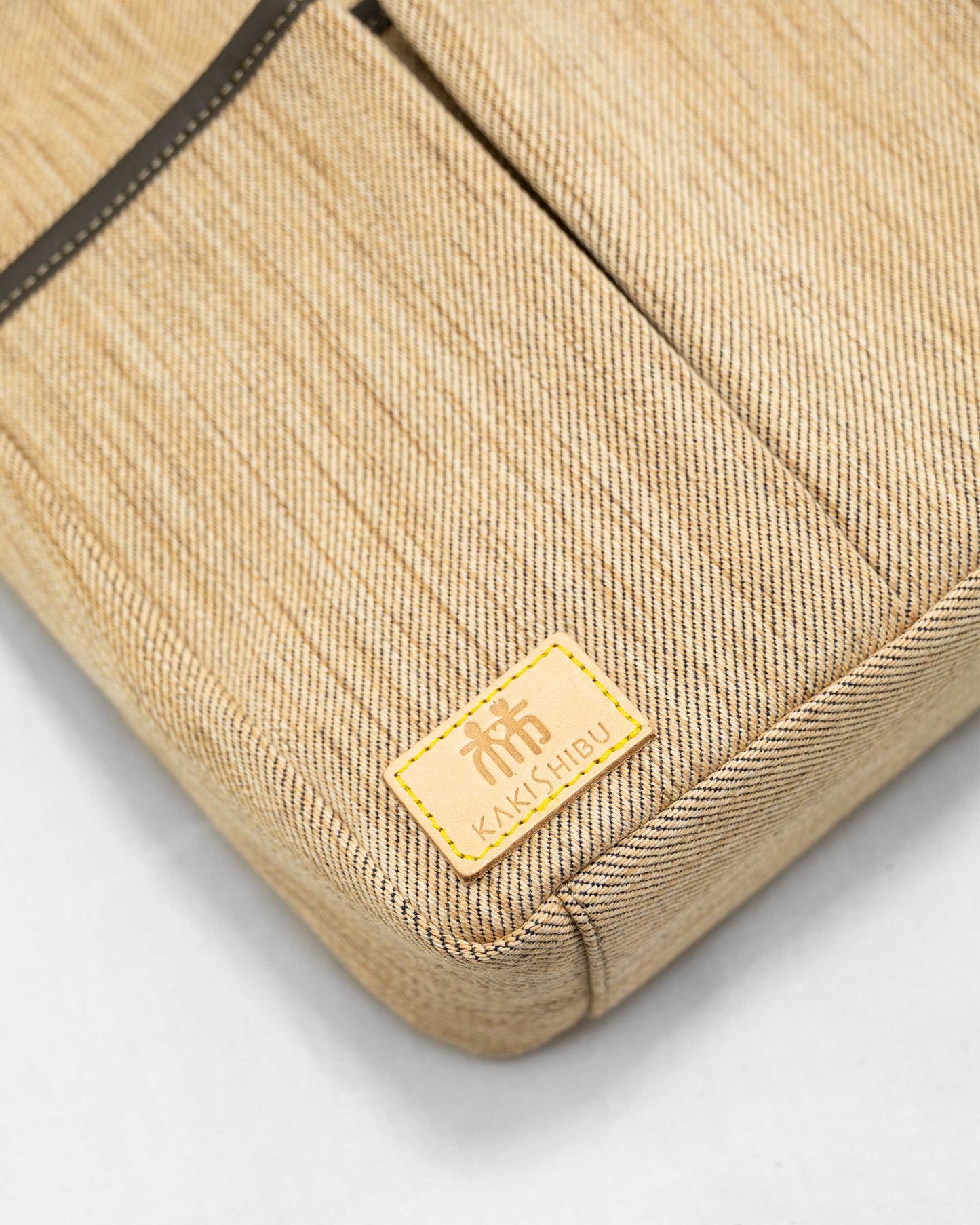 KAKISHIBUポシェット