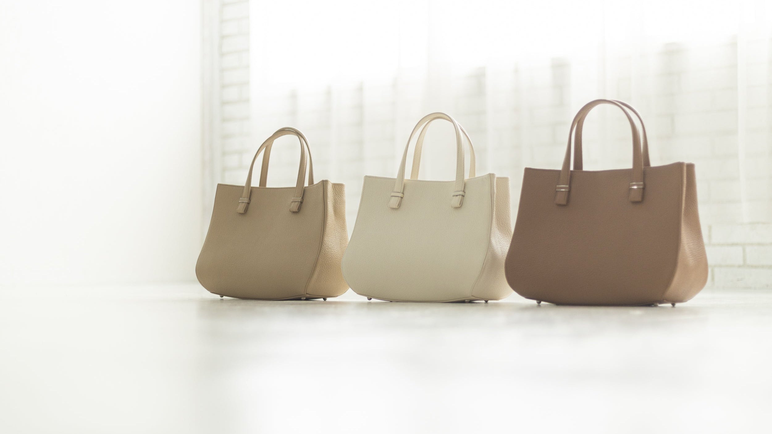 希望額変更中✨ナガタニ　ハンドバッグ　ターンロック 希望額変更中✨ナガタニ ハンドバッグ ターンロック